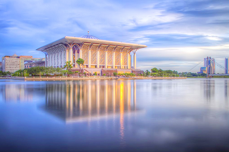 Masjid Tuanku Mizan Zainal Abidin(Putrajaya)